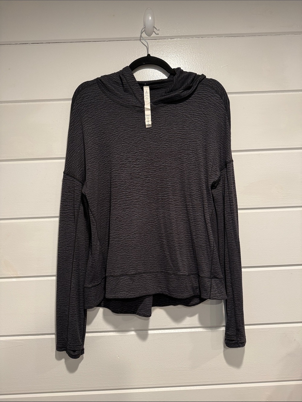 lululemon athletica Black Textured Hooded Long-Sleeve Top size- 8